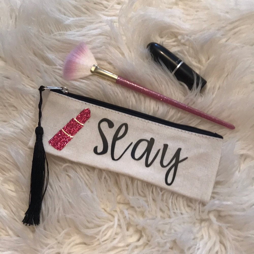 🆕”Slay” mini makeup bag